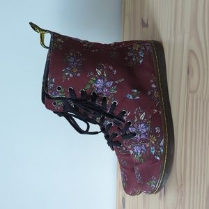 Dr. Martens Hackney Floral Canvas Boot